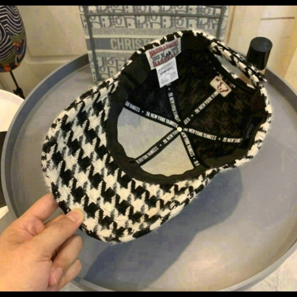 New Yankee hat - Picture 3 of 3